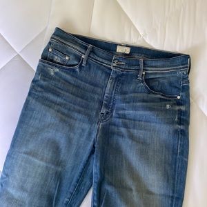 MOTHER The Weekender Mid-Rise Flare Jeans 32